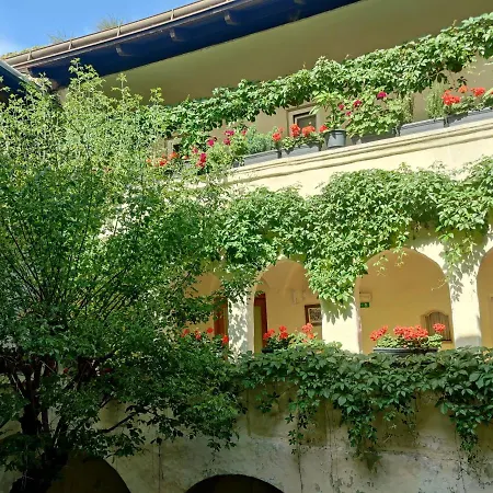 Bed & Breakfast Gaestehaus Einzinger *