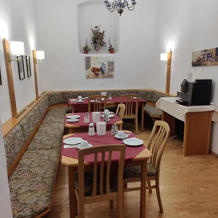 Gaestehaus Einzinger Bed and Breakfast