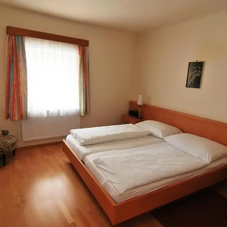 Bed & Breakfast Gaestehaus Einzinger Krems an der Donau