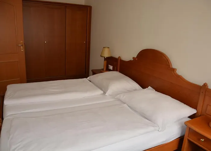 Gaestehaus Einzinger Bed & Breakfast