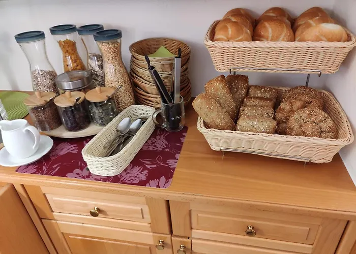 Bed & Breakfast Gaestehaus Einzinger