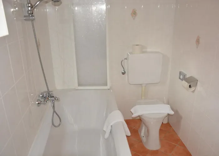 Bed & Breakfast Gaestehaus Einzinger Krems an der Donau