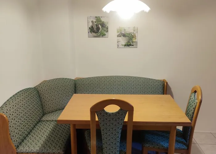 Gaestehaus Einzinger Bed & Breakfast 3*