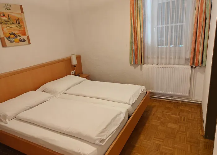 Bed & Breakfast Gaestehaus Einzinger