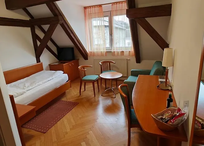 Bed & Breakfast Gaestehaus Einzinger 3*